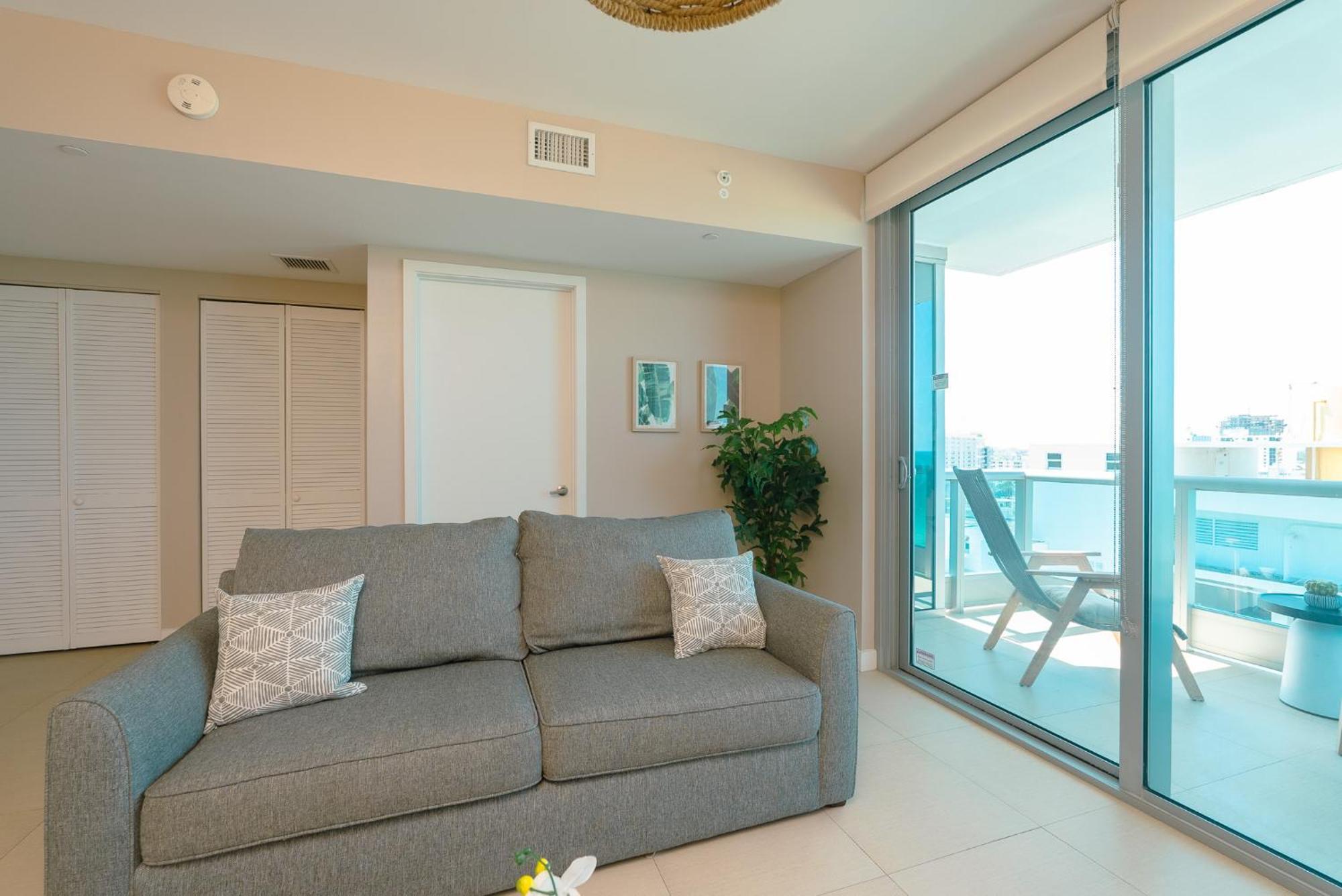 Monte Carlo Miami Beach Apartment Room photo